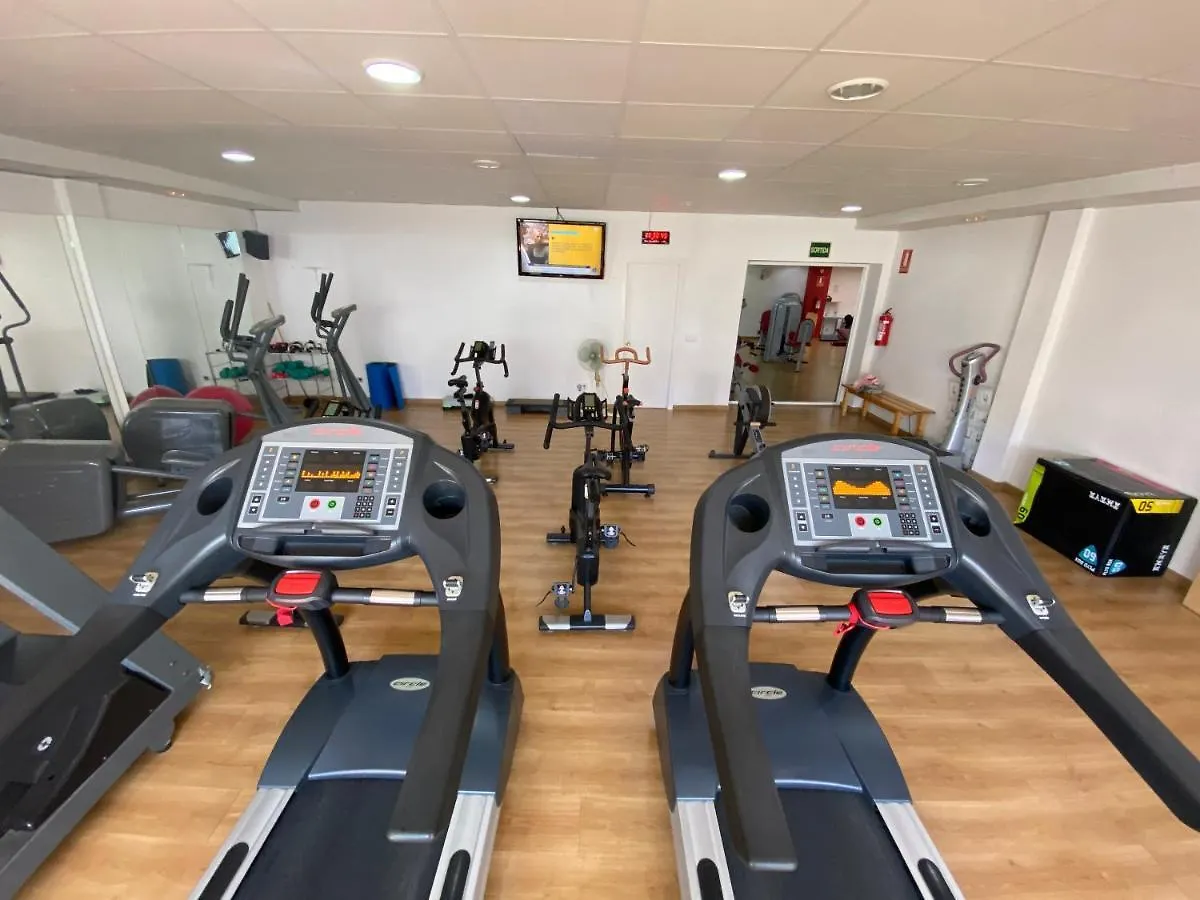 Hostel & Gym Relise - Albergue Juvenil Sant Lluís